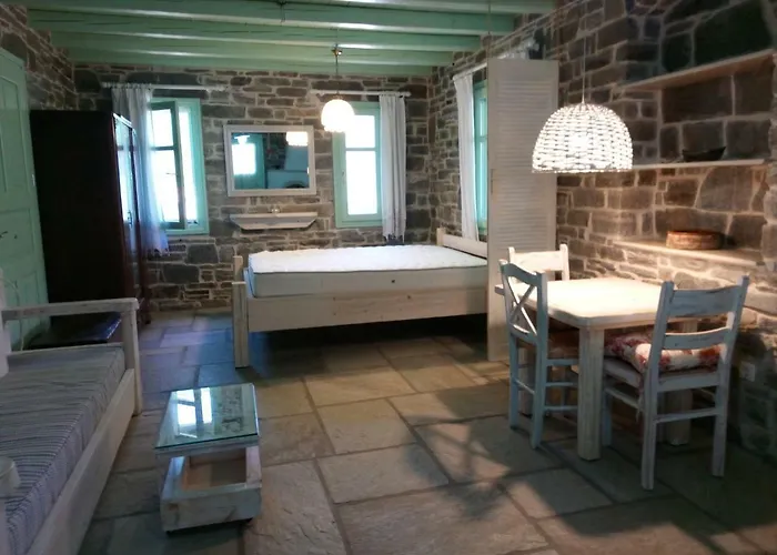 Traditional Tiny House Дом отдыха