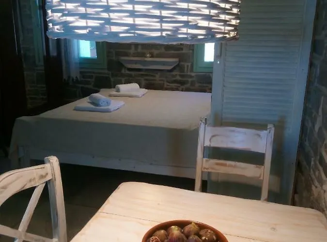 Дом отдыха Traditional Tiny House Angairia