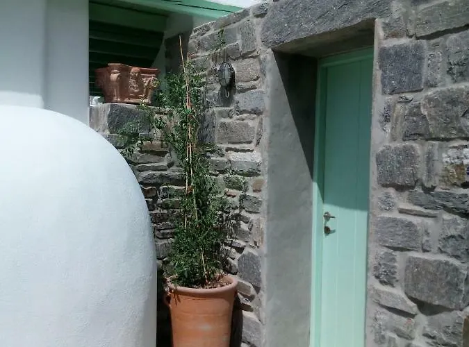 Дом отдыха Traditional Tiny House *